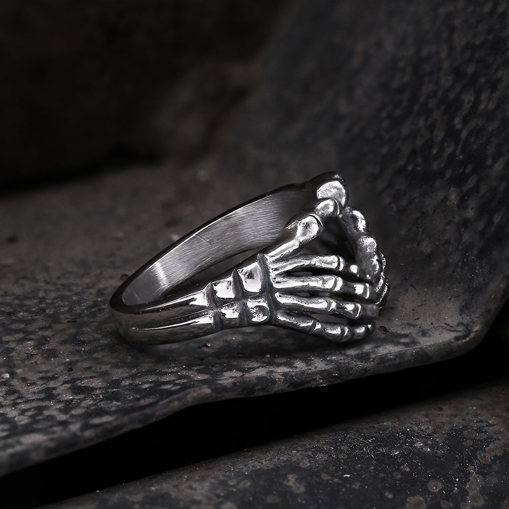 GOTHIC SKULL HAND HEART STAINLESS STEEL RING