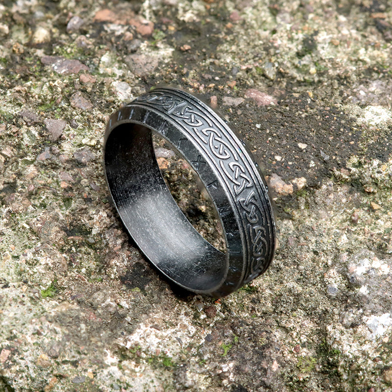 VINTAGE VIKING CELTIC KNOT RUNES STAINLESS STEEL BAND RING