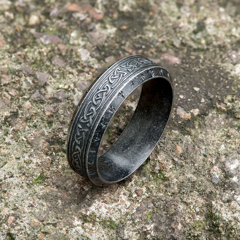 VINTAGE VIKING CELTIC KNOT RUNES STAINLESS STEEL BAND RING